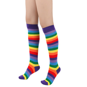 Chaussettes hautes rayées arc-en-ciel en gros, bas longs colorés pour femmes et filles, idéales pour cosplay, fêtes, carnaval et événements Pride - Product Image 4