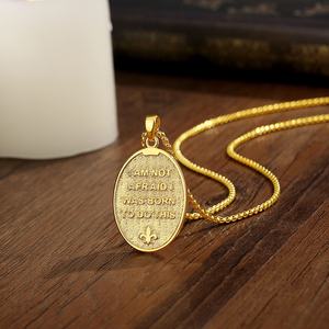 Collar con Colgante de Santa Juana de Arco Chapado en <span class=keywords><strong>Oro</strong></span> de 18K sobre Cobre, Letras Esmaltadas en Negro, Joyería Católica de Coraje al por Mayor - Product Image 4