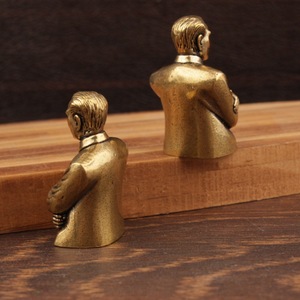 Busto de Zhou Enlai de Latón, Adorno de Escritorio, Estilo Tradicional, Figura Decorativa para Hogar u Oficina, Pieza Única - Product Image 2