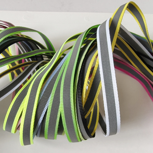 Cordones de Zapatos Reflectantes Semicirculares, Cordones Luminosos para Zapatillas, Cordones con Lentejuelas Láser de 8mm, Cordones Fluorescentes Planos para Zapatos - Product Image 3
