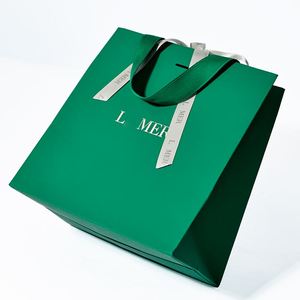 Sacs cadeaux réutilisables biodégradables de qualité supérieure pour petites entreprises, sacs d'emballage en papier pour bijoux avec poignée en ruban - Product Image 3