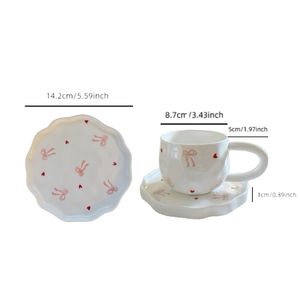 Forma floral Girly Heart Cherry Santa <span class=keywords><strong>Tazas</strong></span> Taza <span class=keywords><strong>de</strong></span> café <span class=keywords><strong>de</strong></span> cerámica y platillo Juego <span class=keywords><strong>de</strong></span> <span class=keywords><strong>tazas</strong></span> <span class=keywords><strong>de</strong></span> té <span class=keywords><strong>de</strong></span> la tarde para amantes <span class=keywords><strong>de</strong></span> la taza <span class=keywords><strong>de</strong></span> Navidad - Product Image 3
