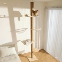 Structure d'escalade et griffoir en bois pour chat, du sol au plafond, avec hamac