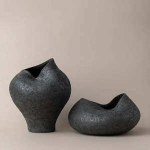 Vaso in Ceramica Nera di Alta Qualità, Moderno e Floreale, Fatto a Mano, per Tavolo da <span class=keywords><strong>Pranzo</strong></span>, Matrimoni, Soggiorno, Decorazione Opaca - Product Image 1