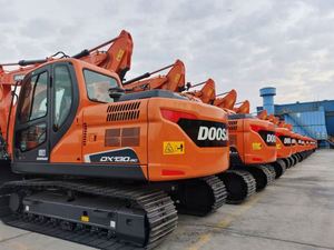 รถขุดตีนตะขาบ Develon DX130 ขนาด 13 ตัน เครื่องยนต์ Perkins กำลังสูง ประสิทธิภาพสูง พร้อมจัดส่ง - Product Image 5