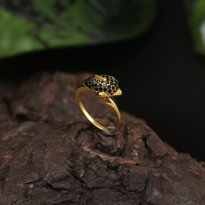 Anillo de Moda de Acero Inoxidable 316L con Baño de Oro PVD e Incrustaciones de Piedras Negras, Joyería para Mujer - Product Image 3