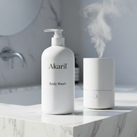 Gel douche hydratant et éclaircissant Akaril avec acide hyaluronique 500 ml pour le nettoyage quotidien du corps