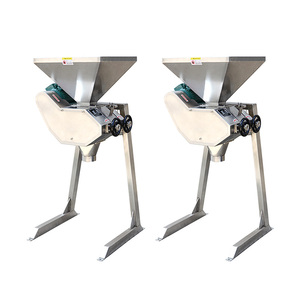 Moulin à malt en acier inoxydable de haute qualité 200L 500kg/h pour la fermentation de la bière artisanale, réservoir avec moteur pour le traitement des grains de vin - Product Image 2
