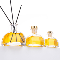 Bouteilles diffuseurs d'aromathérapie en verre transparent de qualité supérieure 50ml 100ml 150ml pour diffuseurs à bâtonnets ODM OEM Emballage personnalisé