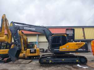 Excavatrice HYUNDAI 305LC-9T d'occasion, haute qualité, faible nombre d'heures de travail, performances stables, moteur d'origine, système stable, en stock - Product Image 4