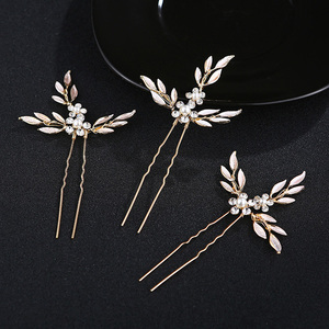 3pcs/set Offre Spéciale Accessoires de <span class=keywords><strong>cheveux</strong></span> de <span class=keywords><strong>mariage</strong></span> <span class=keywords><strong>Épingle</strong></span>s <span class=keywords><strong>à</strong></span> <span class=keywords><strong>cheveux</strong></span> en alliage en forme de U pour femmes Coiffes en strass <span class=keywords><strong>Épingle</strong></span>s <span class=keywords><strong>à</strong></span> <span class=keywords><strong>cheveux</strong></span> en feuille de métal - Product Image 2