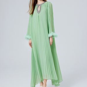 Robe élégante pour femmes Automne Nouvelle Collection Diamant clouté Col Rond Manches <span class=keywords><strong>Poilue</strong></span> Plissée Lâche Longue Robe - Product Image 1