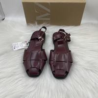 Sandales plates QuiteS 2026, nouvelle collection, talon plat, bout rond, dessus en microfibre, semelle en caoutchouc, sexy, élégantes, chaussures de tous les jours pour femmes