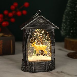 Venta Directa de Fábrica: Casa de Navidad con Techo de Paja, de Plástico, con Luces LED Cálidas, Funciona con Pilas, Decoración Creativa para Escritorio - Product Image 3