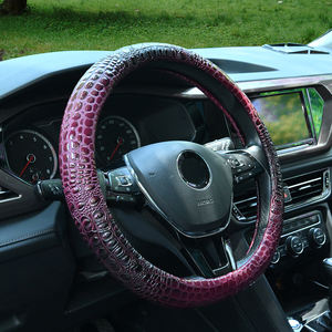 Funda para <span class=keywords><strong>Volante</strong></span> <span class=keywords><strong>de</strong></span> Coche <span class=keywords><strong>de</strong></span> <span class=keywords><strong>Cuero</strong></span> con Patrón <span class=keywords><strong>de</strong></span> Cocodrilo para Accord/Fiesta, Transpirable, Estilo <span class=keywords><strong>Natural</strong></span>, Agarre Cómodo, Fácil <span class=keywords><strong>de</strong></span> Instalar - Product Image 4