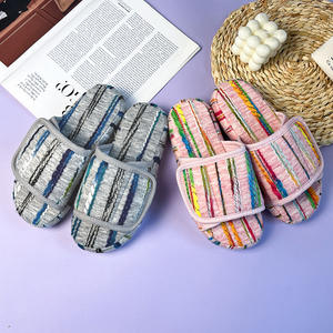 Sandalias de suela gruesa para primavera y otoño, aumento cálido para el hogar, zapatillas planas de colores simples para exteriores suaves para mujer, zapatillas de felpa de algodón - Product Image 3