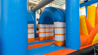 Aire de jeux gonflable sur le thème futuriste Lilytoys, château gonflable géant pour la Journée sportive scolaire, robot cybernétique gonflable commercial