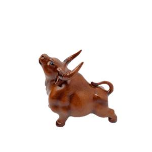 Nueva Figura Decorativa de Resina Artística con Diseño de Toro de Granja Chino y Acabado de Madera, Niu Yunhengtong, para Decoración de Hogar y Mesa, Amuleto de Buena Suerte - Product Image 5