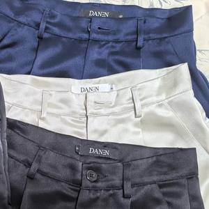 <span class=keywords><strong>Pantaloni</strong></span> da <span class=keywords><strong>donna</strong></span> in raso primavera estate a vita alta Casual stile coreano nero <span class=keywords><strong>pantaloni</strong></span> da <span class=keywords><strong>donna</strong></span> - Product Image 5
