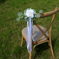 Fleurs artificielles faites à la main pour dossier de chaise, roses blanches avec feuilles d'eucalyptus, longs rubans, décorations réutilisables pour mariage et fêtes