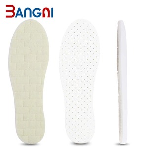 Plantillas de Invierno Súper Suaves, Engrosadas, de Lana, Absorbentes de Sudor y Resistentes a los Olores, Plantillas Cómodas Hechas de Fieltro Térmico y Látex - Product Image 1