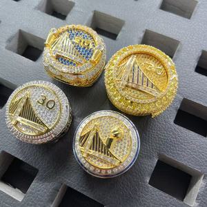 Anillos de Campeonato de los <span class=keywords><strong>Golden</strong></span> <span class=keywords><strong>State</strong></span> <span class=keywords><strong>Warriors</strong></span> de la NBA, Anillos de Moda Chapados en Oro con Diamantes Creados en Laboratorio, Regalo Conmemorativo de Compromiso - Product Image 4