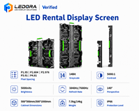 Écran LED de location pour événements mobiles avec installation et applications professionnelles pour scènes, idéal pour la maintenance arrière de systèmes.
