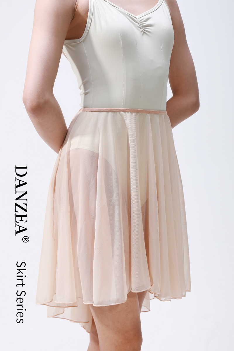 [Polvo para la piel] Vestido de corte entallado