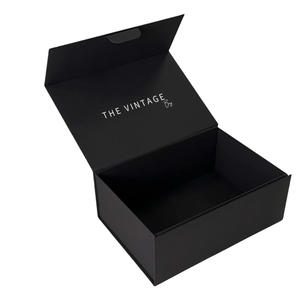 Emballage en carton écologique, recyclable, réutilisable, avec logo, fermeture magnétique, boîte cadeau en papier pliable noire personnalisée pour chaussures - Product Image 3