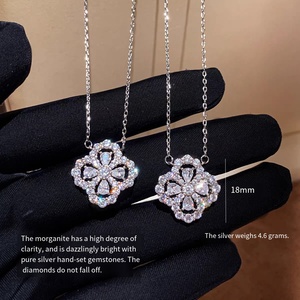 S925 Ayar Gümüş 4 Yapraklı Yonca Mozanit Kolye ve Küpe Seti Kadınlar İçin Işıltılı Çiçek Desenli Takı Hediyesi - Product Image 1