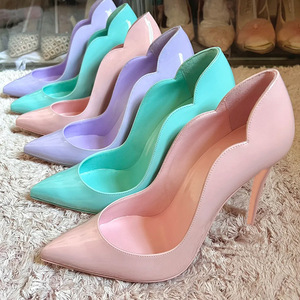 Zapatos de Mujer de Tacón Alto, Color Verde Lacado, Punta Puntiaguda, Cuero Patentado Sólido, con Tacón de Aguja de 12 cm - Product Image 1