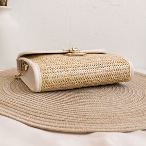 Sales Promotion Straw Knit <b>Square</b> Bag Ladies Small Handbag With Tassel Women Mini Purse - Product Image 3