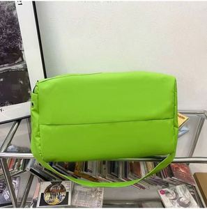 Bolsa de Viaje de Fin de Semana Impermeable de Cuero PU para Mujer, Bolsa de Gimnasio Personalizada, Bolsa Deportiva Verde Tipo Caja de Zapatos - Product Image 6