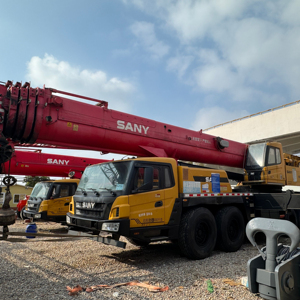 รถเครนบรรทุกมือสองยี่ห้อซานี่จากจีน ขนาด 75 ตัน, รถเครนบรรทุกขายดี SANY STC 750 ตัน สภาพดี รถเครนทุกสภาพพื้นที่ - Product Image 1