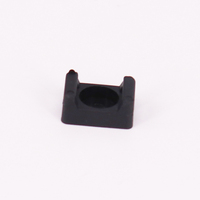 Clips de câble automobile ignifuges résistants aux intempéries à haute résistance à la traction taquet d'installation en plastique Flexible 151-00549