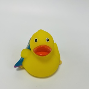 Canard de bain en plastique et caoutchouc personnalisé avec logo OEM/ODM, styles de jouets de canard de bain en vrac, flotte et couine dans l'eau pour enfants et bébés - Product Image 6