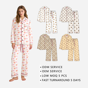 Conjunto de Pijamas Casuales de Manga Larga con Estampado Personalizado Linkme, Pijamas de Fibra de Bambú para Parejas, Conjunto de Pijamas Familiares con Estampado Navideño - Product Image 1