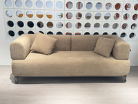 Canapé modulaire convertible compressible avec pieds en acier inoxydable, revêtement en velours beige, design moderne pour salon compact
