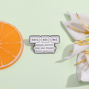 Teclado de ordenador Ctrl Alt Del esmalte Pin cita creativa broche de Metal insignia de solapa joyería mochila regalo - Product Image 2