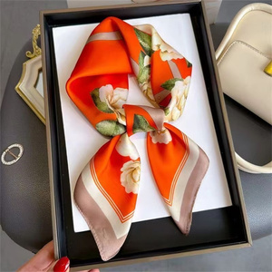Sciarpa in <span class=keywords><strong>Seta</strong></span> 100% Vera con Stampa Floreale Rossa Personalizzata per Donna, Accessorio di Lusso per il Collo e Moda - Product Image 6