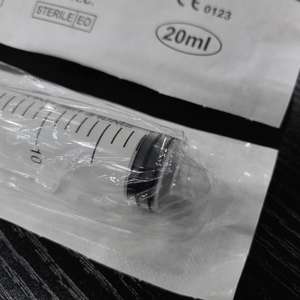 Seringue à vis médicale jetable à rabais en grande quantité Seringue d'injection plastique de grande capacité 1/2/5/10/20ml pour les laboratoires - Product Image 5