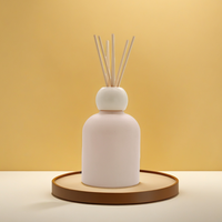 Diffuseur de parfum en verre plat transparent moderne de luxe C&H 300 ml à commande volatile en bois, imprimé à l'écran