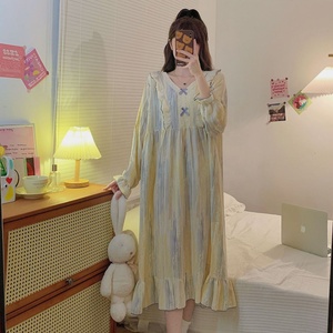 Material de crepé para <span class=keywords><strong>mujer</strong></span> Fall Fat MM ropa de dormir camisón suelto dulce estilo princesa ropa de casa de manga larga de encaje con cuello en V Maxi <span class=keywords><strong>pijama</strong></span> - Product Image 5