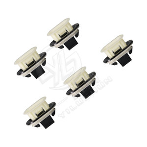 Xinyida Car <b>Door</b> Panel Clips D1121 For Mercedes-Benz GLE450 GLC300 Wheel Arch Fender Guard <b>Plate</b> Replacement Parts - Product Image 2