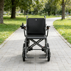 Fauteuil roulant électrique de haute qualité, design technologique de pointe, populaire, avec batterie 24V 10Ah/20Ah, moteur 150W*2, vitesse 6km/h, carbone aérospatial - Product Image 2