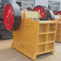 Concasseur à mâchoires PE 830x1060 150-336 T/H à entraînement par engrenages pour le concassage de granit, de calcaire et de pierres dans les mines et carrières