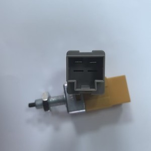 Interruptor de Luz de Freno Daewoo 96289637, Pieza de Repuesto de Aleación de Zinc - Product Image 2