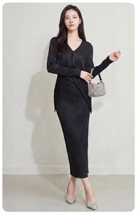 Conjunto de Falda Plisada con Cintura Cruzada y Cuello Alto, Estilo Coreano, Casual y Elegante, para Mujer, Diseño PY Fashion, Venta al Por Mayor - Product Image 4