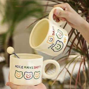 Tazza in Ceramica di Alta Qualità con Espressione Sorridente di Orso, con Cucchiaio e Confezione Regalo, Tazza Carina per <span class=keywords><strong>Caffè</strong></span>/Latte da Ufficio - Product Image 2