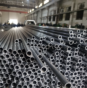 Tubería de Acero Inoxidable 304 316L Soldada Personalizada OEM, Superficie Pulida, Espesor de 0.8 mm, Fabricada en China para Estructuras Mecánicas - Product Image 2